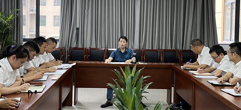 城建投公司黨支部召開(kāi)黨員（擴(kuò)大）會(huì)議暨酒駕、醉駕等違法犯罪行為警示教育集體談話會(huì)